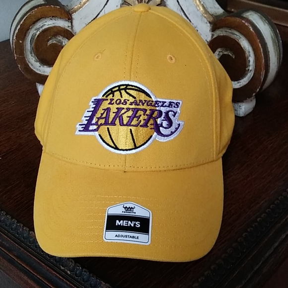 FAN FAVORITES Other - FAN FAVORITES NBA LAKERS ADJUSTABLE CAP
